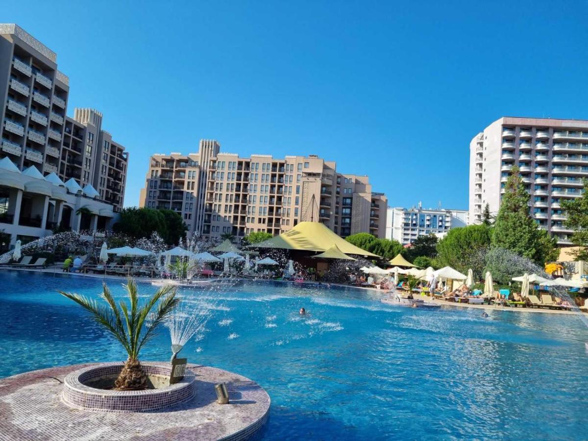 Royal Beach Apartment Barcello G Слънчев бряг Екстериор снимка