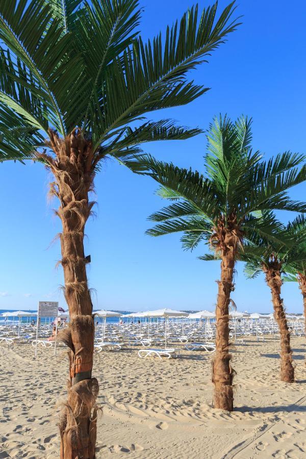 Royal Beach Apartment Barcello G Слънчев бряг Екстериор снимка