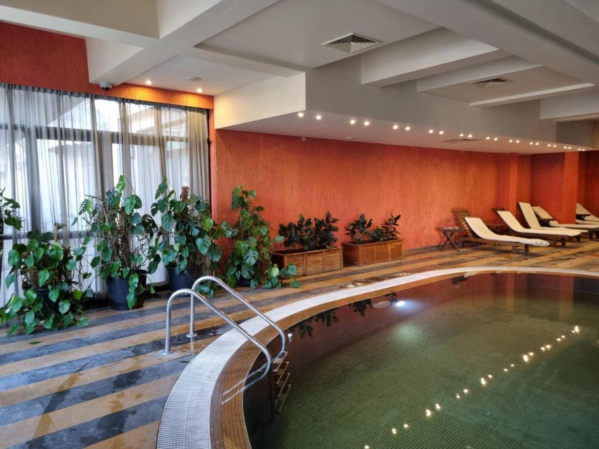 Royal Beach Apartment Barcello G Слънчев бряг Екстериор снимка